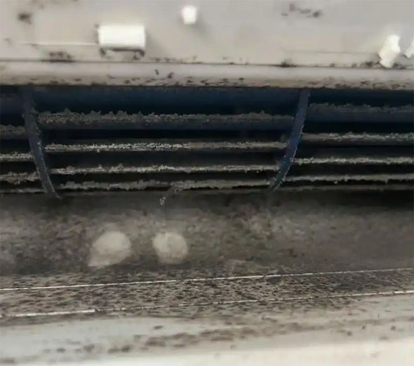 随州市空调吹的风有股烧焦味是怎么回事